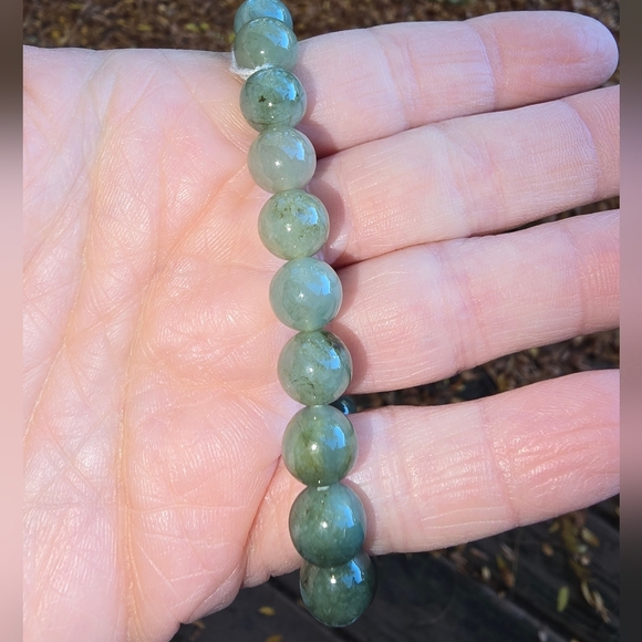 8mm Gradient Myanmar Jade Bracelet. - Picture 12 of 13